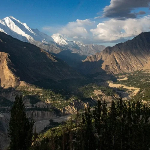 Why should I travel to Hunza?